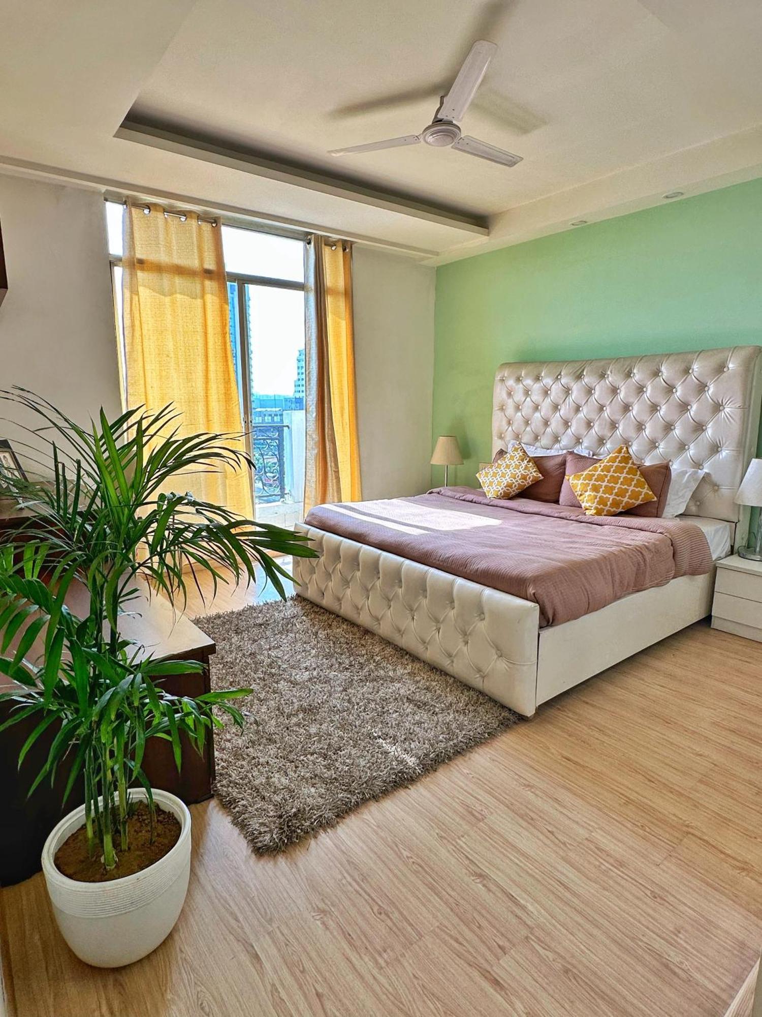 Flamingo Hotel Sector 67 I Studio Rooms I Gurgaon Exterior foto